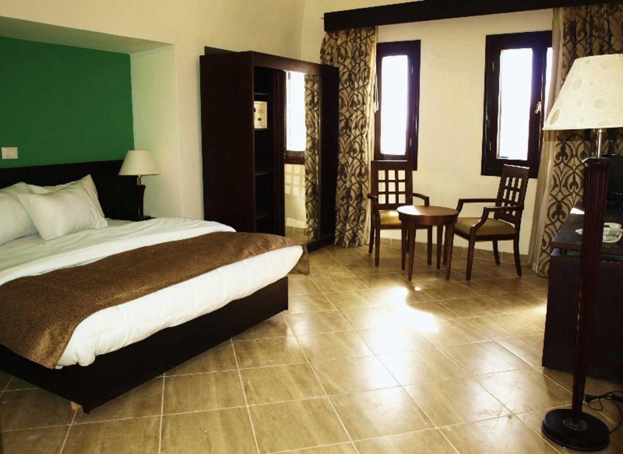 Rohanou Beach Resort El Qoseir Exterior foto