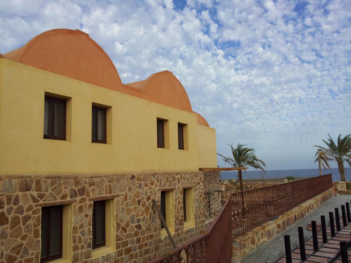 Rohanou Beach Resort El Qoseir Exterior foto